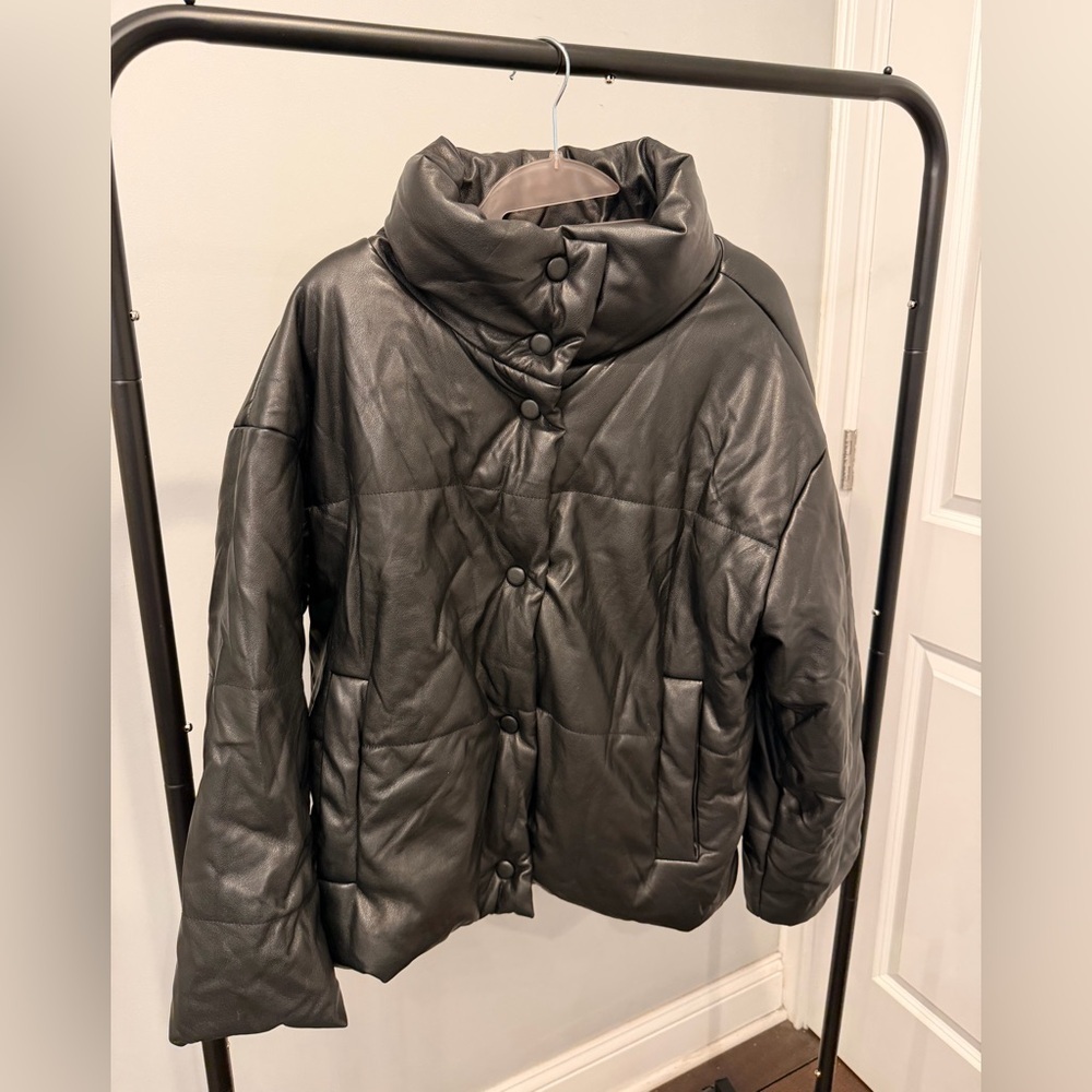 Sans Souci Black Puffer Jacket with Leopard Lining